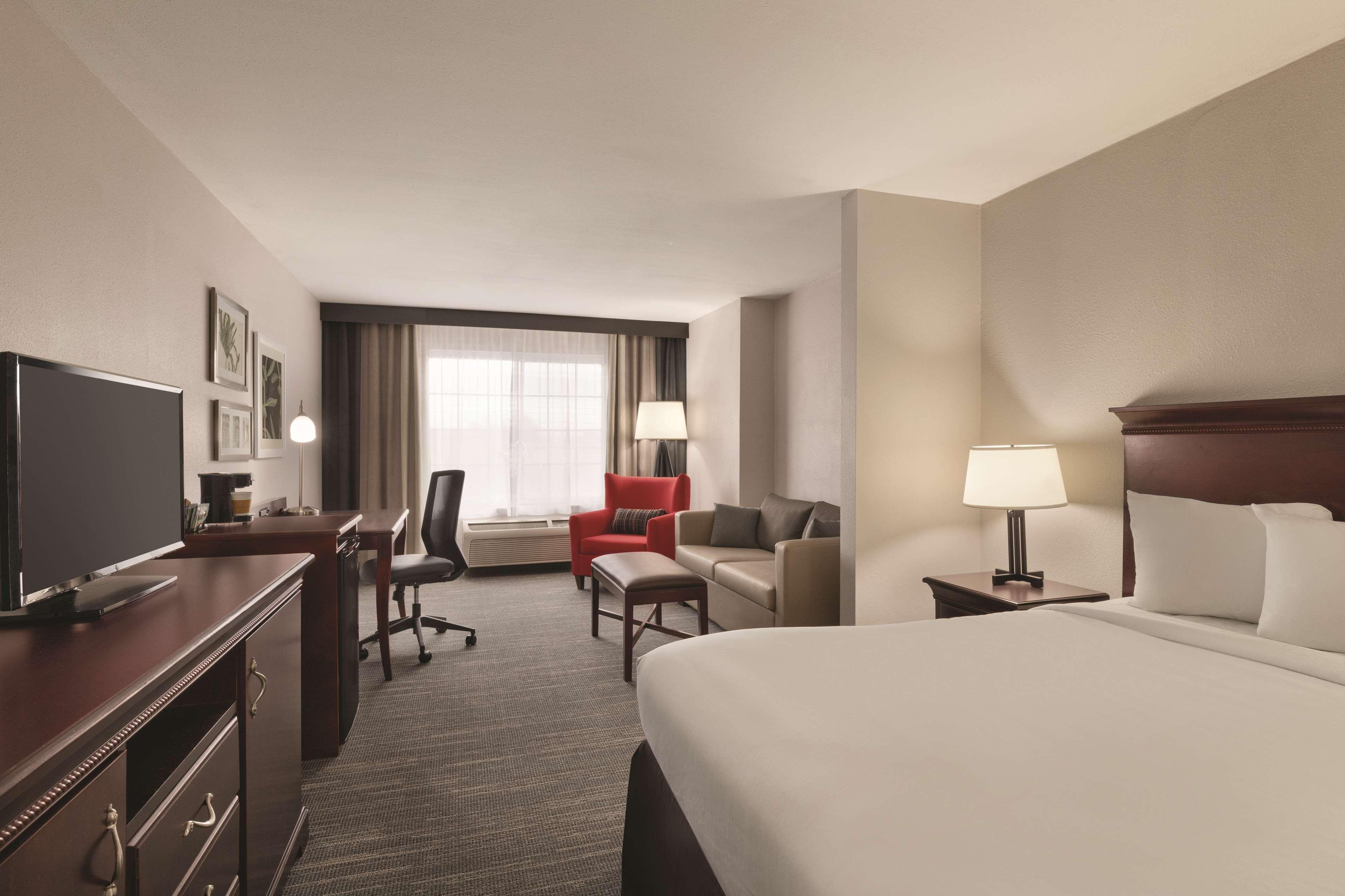 Country Inn & Suites By Radisson, Madison, Al Zewnętrze zdjęcie
