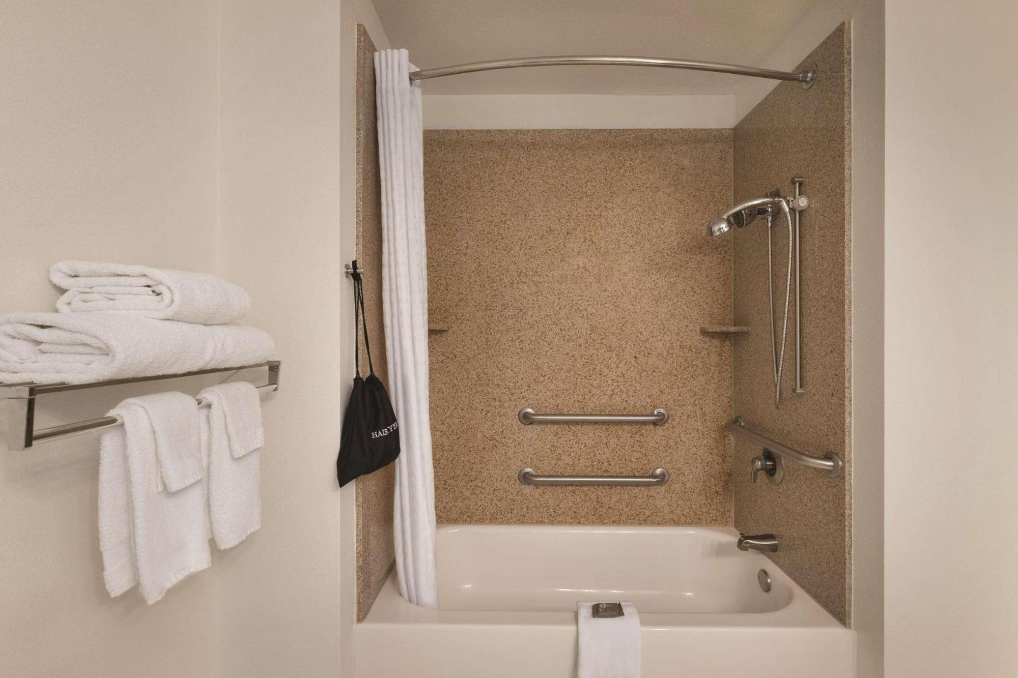 Country Inn & Suites By Radisson, Madison, Al Zewnętrze zdjęcie